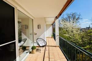 Für Jung & Alt: Bezugsfreie 3,5 Zimmer mit XXL-Loggia (Süden) * Aufzug * Nähe Bethesda Krankenhaus – Barbarossastraße 49, 41063 Gladbach, Mönchengladbach – Vorschaubild 1