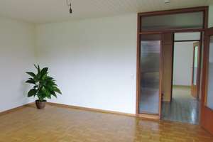 2-Familienhaus + Freizeiträumen im UG / 3 Garagen & schöner Garten – Die vollständige Adresse der Immobilie erhältst du vom Anbieter., 72768 Degerschlacht, Reutlingen – Vorschaubild 10