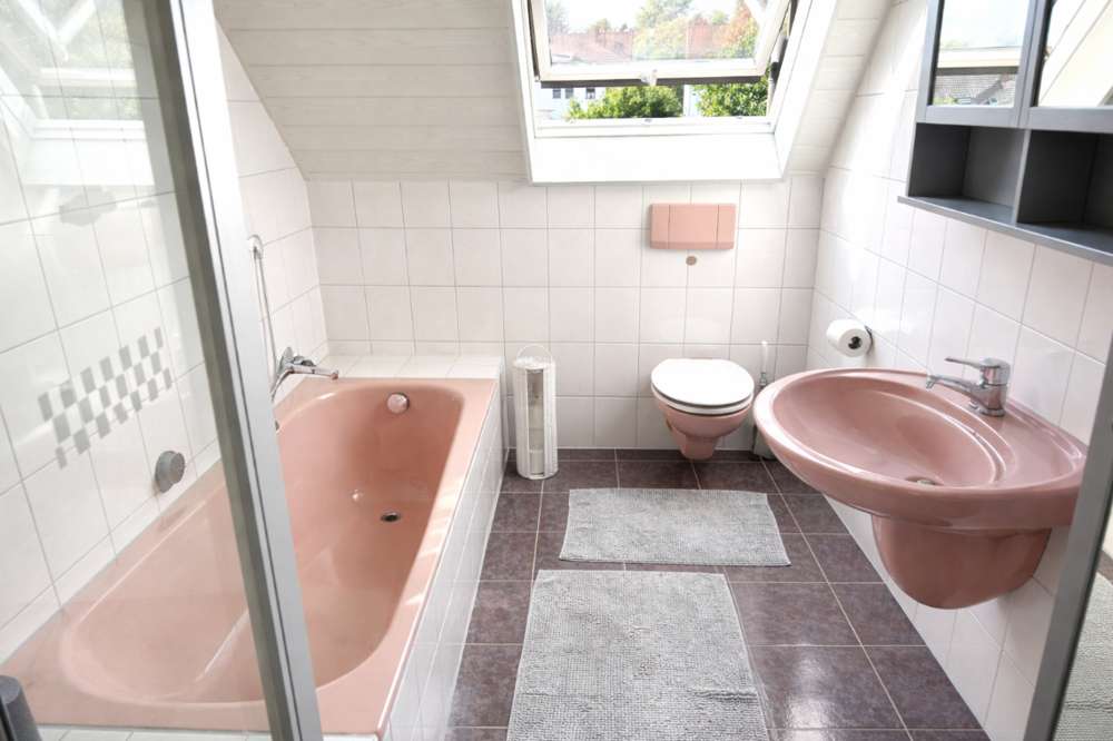 Immobilie in Kirchardt - GLOBAL INVEST | Großzügiges Zweifamilienhaus mit 220m² Wohnfläche und 1.000m² großem Garten - Bild 11