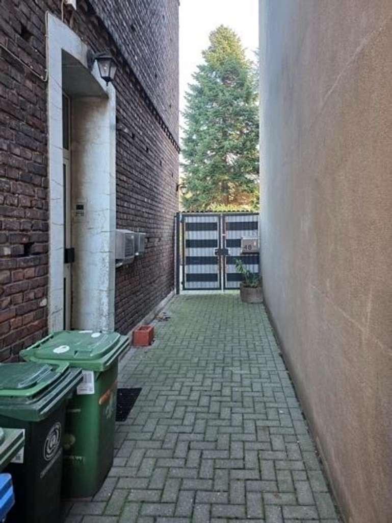 Immobilie in Oberhausen - 4 Familienaltbau in ruhiger Lage von Oberhausen Sterkrade - Bild 2