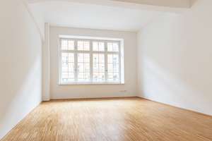 Großzügiges Loft mit Balkon| Aufzug | Parkett | 2 Bäder | Kaminanschluss | Stellplatz – Die vollständige Adresse der Immobilie erhältst du vom Anbieter., 4103 Zentrum-Ost, Leipzig – Vorschaubild 11