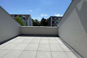 Neubau-Erstbezug: Großzügiges Reihenmittelhaus mit Dachterrasse und großem Studio in Bonn-Beuel