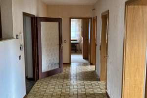 Großzügiges Einfamilienhaus mit Einliegerwohnung und Doppelgarage in Freudenberg-Oberholzklau  – Die vollständige Adresse der Immobilie erhältst du vom Anbieter., 57258 Freudenberg – Vorschaubild 16