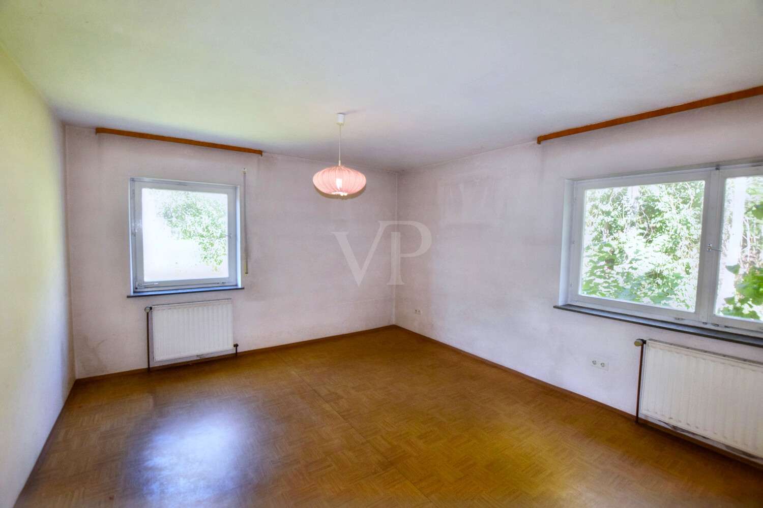 Großzügiges Zweifamilienhaus mit eingewachsenem Garten im Fränkischen Seenland, Weißenburg Gunzenhausen Kreis – Bild 4