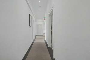 Außergewöhnliche Altbauwohnung mit mehr als 280 m² in der Karlsruher Weststadt – Die vollständige Adresse der Immobilie erhältst du vom Anbieter., 76133 Weststadt, Karlsruhe – Vorschaubild 26