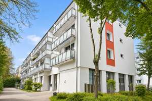 ERSTBEZUG nach Sanierung - Attraktive 3-Zimmerwohnung mit Westloggia - kurzfristig beziehbar