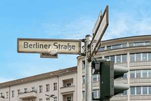 BEZUGSFREI: 3-Zi.-Altbauwohnung, Balkon, Stuck, Dielen für den individuellem Gestaltungsspielraum! – 10713 Wilmersdorf, Berlin – Vorschaubild 40