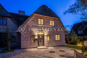 EXKLUSIVE REETHAUSHÄLFTE MIT MODERNEM DESIGN UND STRANDNÄHE – Die vollständige Adresse der Immobilie erhältst du vom Anbieter., 25996 Wenningstedt-Braderup (Sylt) – Vorschaubild 15