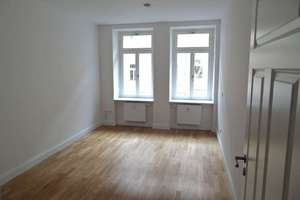 charmantes 3-Zimmer Domizil in grüner Lage + großer Balkon + super Ausstattung + fairer Preis – Die vollständige Adresse der Immobilie erhältst du vom Anbieter., 4179 Leutzsch, Leipzig – Vorschaubild 4