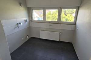 4-Zimmer-Wohnung in Solingen Burg/Höhscheid – Die vollständige Adresse der Immobilie erhältst du vom Anbieter., 42657 Burg/Höhscheid, Solingen – Vorschaubild 4