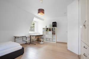 Stilvolles Einfamilienhaus mit großzügigem Garten im beliebten Hamburg-Sasel – Die vollständige Adresse der Immobilie erhältst du vom Anbieter., 22393 Sasel, Hamburg – Vorschaubild 15