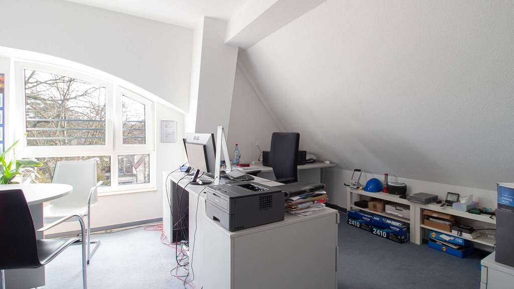 Immobilie in Schönefeld - Familienfreundlich & komfortabel – 150 m² Wohlfühlfläche mit Balkon - Bild 3