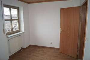 Perfekte Doppelhaushälfte mit Wintergarten & Doppelgarage – Die vollständige Adresse der Immobilie erhältst du vom Anbieter., 84339 Unterdietfurt – Vorschaubild 12