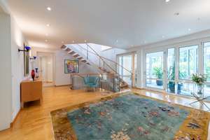EXKLUSIVE PREMIUM-VILLA IN BESTLAGE ! BURGBLICK - HALLENBAD - TIEFGARAGE - SPA - – Schweitzerstraße 7, 84489 Burghausen – Vorschaubild 8