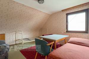 Großes Einfamilienhaus mit schönem Garten und 2 Garagen – Die vollständige Adresse der Immobilie erhältst du vom Anbieter., 72766 Sondelfingen, Reutlingen – Vorschaubild 19