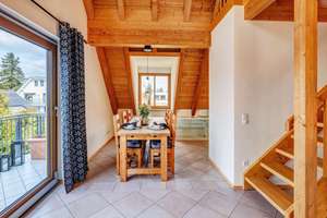 Trudering: 3,5-Zimmer Maisonette-Dachgeschosswohnung mit perfekter Raumaufteilung und Balkon -frei – Die vollständige Adresse der Immobilie erhältst du vom Anbieter., 81825 Berg am Laim Ost, München – Vorschaubild 3