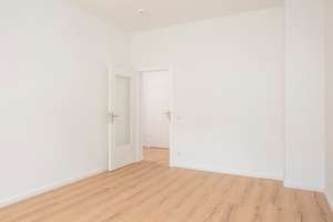 Sanierte 2-Zimmer Wohnung mit Balkon und Badewanne in Mitte – Invalidenstraße 141, 10115 Mitte (Ortsteil), Berlin – Vorschaubild 3