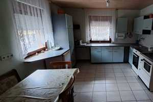 Charmantes Ein-/Zweifamilienhaus mit idyllischem Garten, Doppelgarage und vielseitigen Nebengebäuden – Bayreuth (Kreis) – Vorschaubild 5