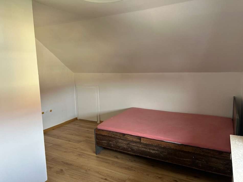 Schlafzimmer DG