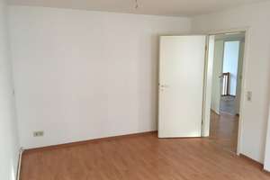 Gemütliche und helle 2,5-Zimmer Wohnung (1.OG) zentral in Parchim – Die vollständige Adresse der Immobilie erhältst du vom Anbieter., 19370 Parchim – Vorschaubild 2