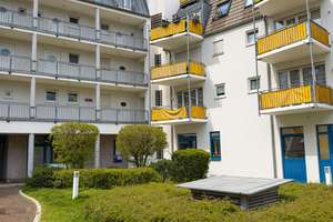 Eigentumswohnung mit 3 Zimmern, ca. 58 m² Wfl., Balkon, Tiefgaragenstellplatz und Aufzug! – Die vollständige Adresse der Immobilie erhältst du vom Anbieter., 4179 Neulindenau, Leipzig – Vorschaubild 2