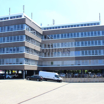 Büroflächen mit hervorragender Autobahnanbindung im Kölner Norden!