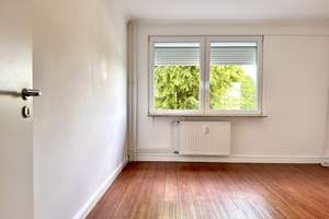 Stilvolles Wohnen mit Weitblick und Zukunftskomfort! – 23570 Travemünde, Lübeck – Vorschaubild 23