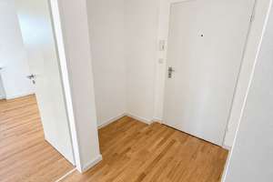 Modernisiertes großzügiges Apartment mit großem Balkon im 4. OG in München Laim - Provisionsfrei ! – Die vollständige Adresse der Immobilie erhältst du vom Anbieter., 80686 Friedenheim, München – Vorschaubild 5