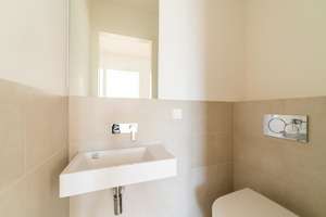 Licht. Luft. Luxus – Wohnen mit Penthousefeeling
Airy, Bright, Elevated– 2BR with Penthouse Feeling – Die vollständige Adresse der Immobilie erhältst du vom Anbieter., 10787 Tiergarten, Berlin – Vorschaubild 10