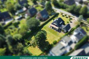 Einfamilienhaus + zusätzl. Baufeld in rückwärtiger Lage auf traumhaftem
2.038 m² Grdstck. *Garage – Die vollständige Adresse der Immobilie erhältst du vom Anbieter., 22941 Bargteheide – Vorschaubild 1