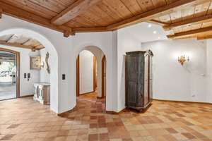 Charmantes Landhaus-Unikat in Otterfing - großzügiges Grundstück - vielseitige Nutzungsmöglichkeiten – Die vollständige Adresse der Immobilie erhältst du vom Anbieter., 83624 Otterfing – Vorschaubild 4