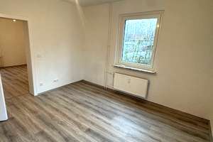 Frisch renovierte 1-Zimmer-Wohnung in zentraler Lage – Gladbecker Straße 313, 45326 Altenessen-Süd, Essen – Vorschaubild 1