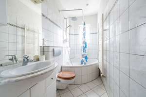 Frankfurt Höchst: Attraktive 3-Zimmer-Wohnung mit Einbauküche und Loggia – 65929 Höchst, Frankfurt am Main – Vorschaubild 7