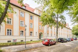 Traumhafte Altbauwohnung mit idyllischem circa 100qm Privatgarten – Die vollständige Adresse der Immobilie erhältst du vom Anbieter., 14195 Dahlem, Berlin – Vorschaubild 10