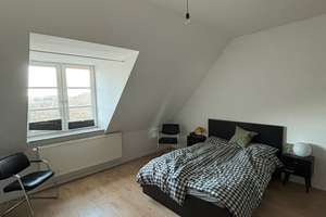 Helle 3-Zimmer Dachgeschosswohnung in Hamburg-Uhlenhorst – Die vollständige Adresse der Immobilie erhältst du vom Anbieter., 22085 Uhlenhorst, Hamburg – Vorschaubild 6