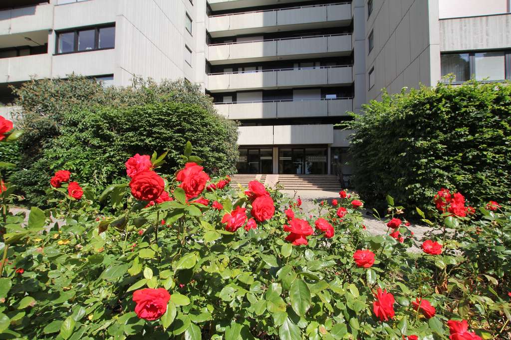 Immobilie in Karlsruhe - 1-Zimmer-Apartment mit Traumblick vom 17. OG - Bild 2