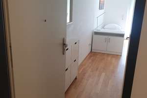 Attraktives, komplett möbliertes Studio-Apartment – Steinhauser Str. 3, 81677 Steinhausen, München – Vorschaubild 11
