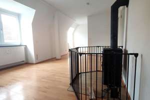 Außergewöhnliche Wohnung im Maisonette-Stil mit Kamin, 2 Bädern & 4 Zimmer Potential auf knapp 100qm – Manlichstr. 5, 86154 Links der Wertach-Süd, Augsburg – Vorschaubild 7