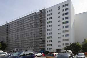 Eine schöne 1-Zimmerwohnung in Neu-Hohenschönhausen mit WBS160/180/220  – Ahrenshooper Str. 27, 13051 Neu-Hohenschönhausen, Berlin – Vorschaubild 1
