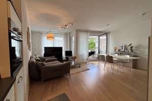 Außergewöhnlich schöne Stadtwohnung mit schönem Sonnenbalkon in ruhiger Lage – Die vollständige Adresse der Immobilie erhältst du vom Anbieter., 40477 Pempelfort, Düsseldorf – Vorschaubild 6