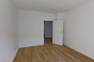 Moderne 2-Zimmer-Wohnung mit BALKON, EBK und viel Lichteinfall – Ahornweg 6, 25436 Uetersen – Vorschaubild 4