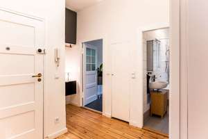 Eintreten, verlieben, einziehen! Helle 2,5-Zimmer-Wohnung mit Blick ins Grüne – Die vollständige Adresse der Immobilie erhältst du vom Anbieter., 13088 Weißensee, Berlin – Vorschaubild 2