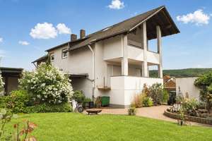 Viel Platz für Familie, Generationen oder Vermietung – Mehrfamilienhaus in Bad Hersfeld-Asbach