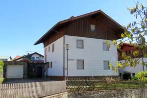 Großes Wohnhaus mit viel Platz für die glückliche Familie im beliebten Erholungsort Bodenmais – Die vollständige Adresse der Immobilie erhältst du vom Anbieter., 94249 Bodenmais – Vorschaubild 3