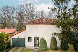 Natur pur: Ausbaufähiges Einfamilienhaus mit viel Potential in herrlicher Grünlage – Potsdam-Mittelmark (Kreis) – Vorschaubild 2