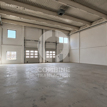 Sofort verfügbar: ca. 2.300 m² teilbar ab ca. 680 m² Lager-, Logistikflächen - combine Transaction