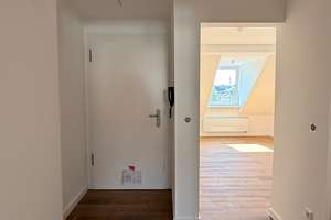 Diese vollständig sanierte 1,5-Zimmer-Eigentumswohnung befindet sich im 5. Obergeschoss in zentraler – 40211 Friedrichstadt, Düsseldorf – Vorschaubild 4