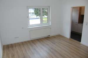 Sanierte 1,5-Zimmer-Kochn.-Diele-Bad, 31 m², EBK, mit Design-Badezimmer, im Hochparterre, ab 01.06. – Alter Postweg 48a, 86159 Hochfeld, Augsburg – Vorschaubild 7