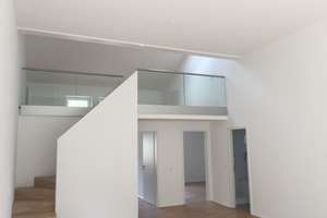 Schöner Wohnen! Schicke 4-Zimmer-Wohnung zu vermieten! – Die vollständige Adresse der Immobilie erhältst du vom Anbieter., 70329 Obertürkheim (Ortsteil), Stuttgart – Vorschaubild 2