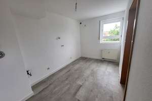 Zentral gelegene 4-Zimmer-Wohnung in Heilbronn-Sontheim – Die vollständige Adresse der Immobilie erhältst du vom Anbieter., 74081 Sontheim, Heilbronn – Vorschaubild 5